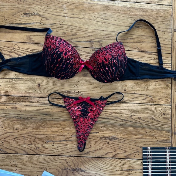 Fredricks of Hollywood - Picture 6 of 10